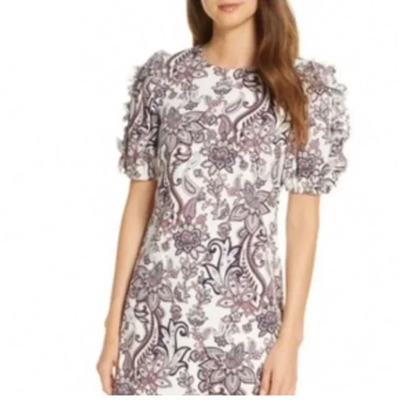 Eliza j - Picture 2 of 4